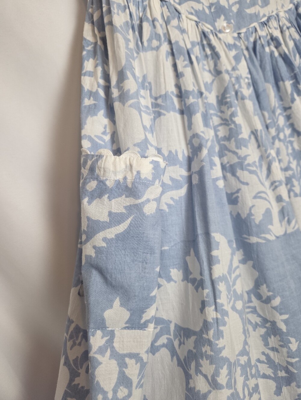 Blue And White Floral Tie Shoulder Cotton Dress - Picture 4 of 14